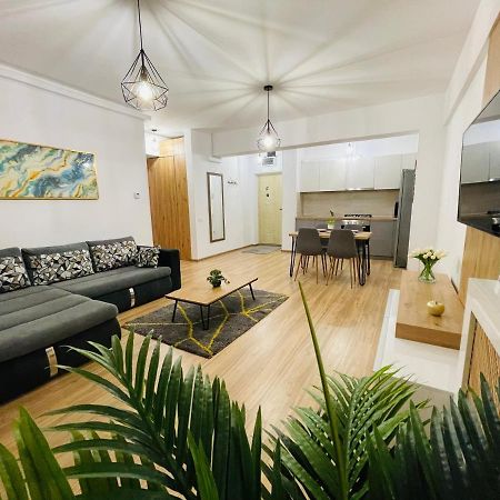 Royal Moonlight Apartment Mamaia Buitenkant foto