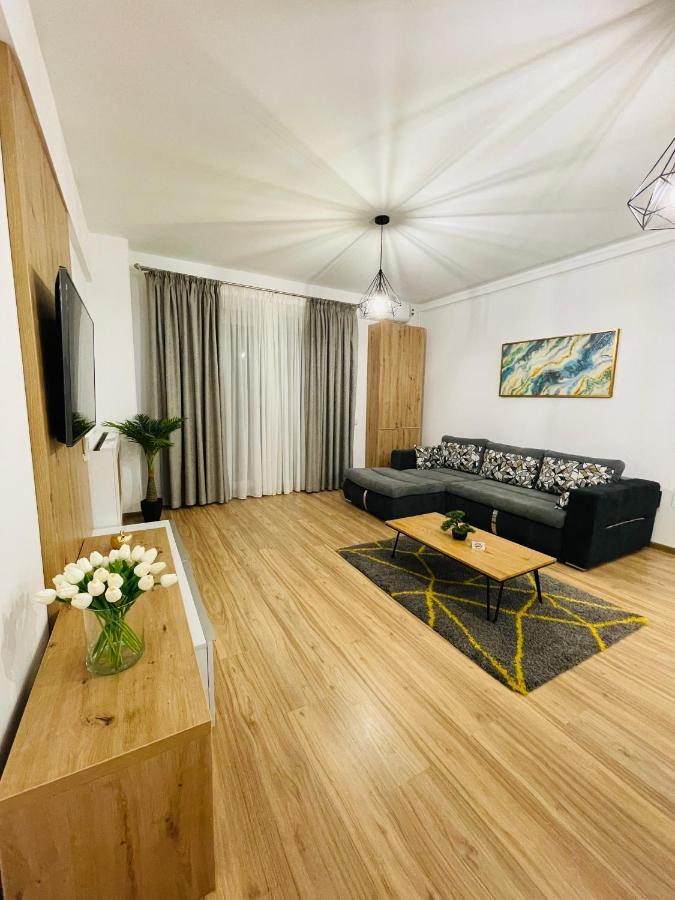 Royal Moonlight Apartment Mamaia Buitenkant foto