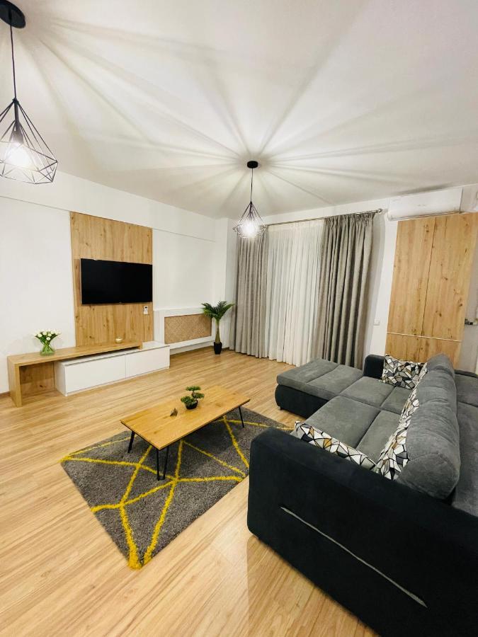 Royal Moonlight Apartment Mamaia Buitenkant foto